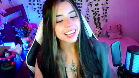 Kittyuwu  online show from January 6, 10:12 pm