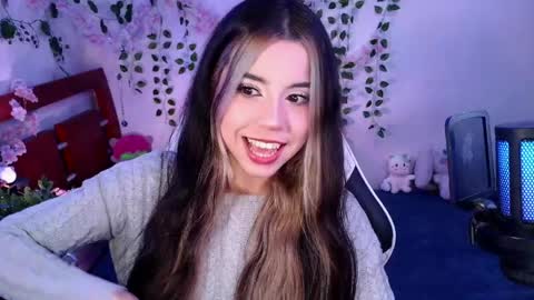 Snapshot of kittyuwu_ chatting on April 2, 2:09 am Kittyuwu online show from April 2, 2:09 am