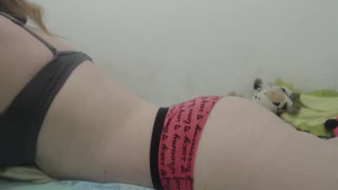 kittywhiteass online show from January 7, 7:52 am