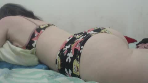 kittywhiteass online show from January 9, 9:06 am