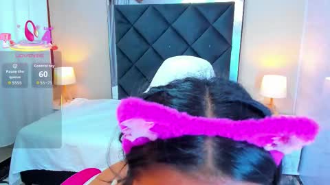 Snapshot of kittyy_babee chatting on October 23, 11:42 am kitty online show from October 23, 11:42 am