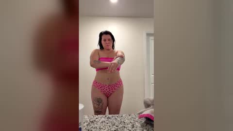 Snapshot of kittyykat4571 chatting on April 2, 4:10 am Kat3 online show from April 2, 4:10 am