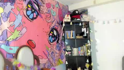 Kitty Zen online show from November 12, 3:23 pm