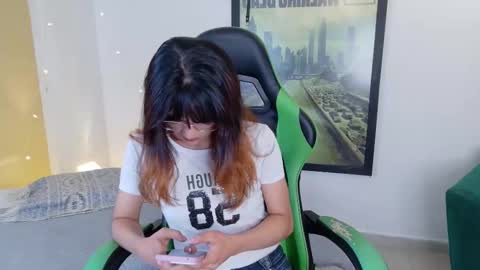 Snapshot of kittyzenn chatting on March 30, 7:48 pm Kitty Zen online show from March 30, 7:48 pm