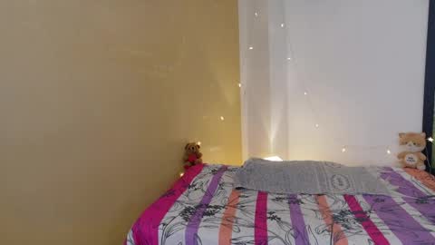 Snapshot of kittyzenn chatting on April 10, 4:01 pm Kitty Zen online show from April 10, 4:01 pm