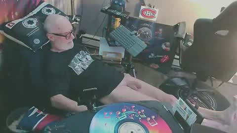 Snapshot of kiveuxmakeu chatting on September 22, 6:59 am kiveuxmakeu online show from September 22, 6:59 am