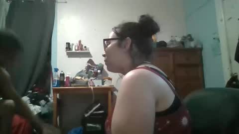 kivs19 online show from November 28, 12:35 am