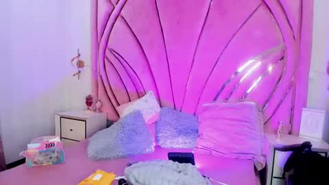 Kiwi online show from March 27, 12:49 pm