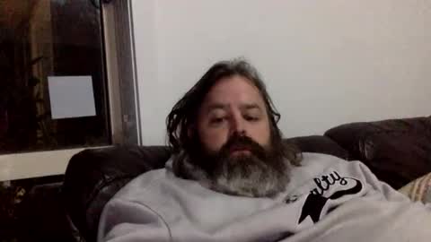 Kiwiabroad online show from October 25, 1:29 pm