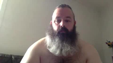 Snapshot of kiwiabroad2620 chatting on March 9, 5:33 am Kiwiabroad online show from March 9, 5:33 am