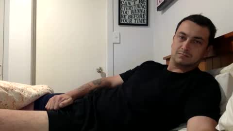 kiwiluke69 online show from February 20, 9:15 pm