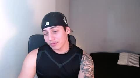 Snapshot of kiyo__ chatting on March 31, 7:25 pm kiyo__ online show from March 31, 7:25 pm