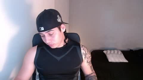 Snapshot of kiyo__ chatting on April 2, 10:18 pm kiyo__ online show from April 2, 10:18 pm