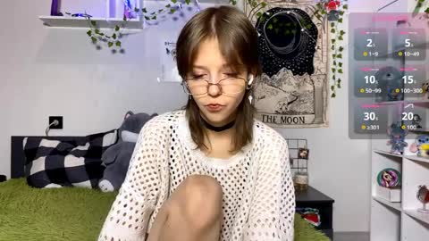 Luna online show from April 3, 7:01 pm