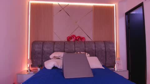 Kkira  online show from March 1, 11:45 am