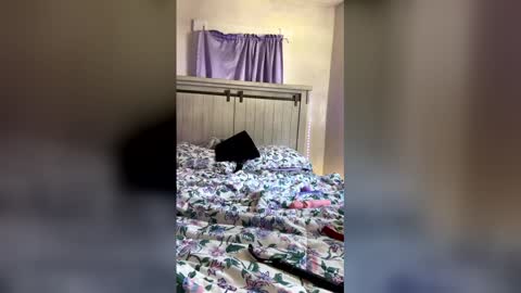 Snapshot of kkrazyy chatting on March 25, 4:46 pm kkrazyy online show from March 25, 4:46 pm