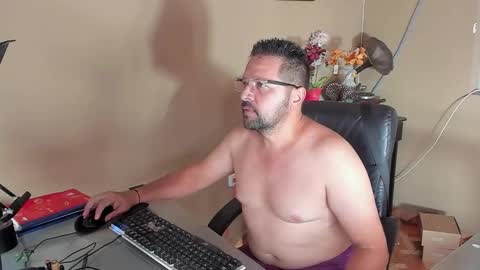Snapshot of klarck_ chatting on October 12, 8:41 pm Klarck online show from October 12, 8:41 pm