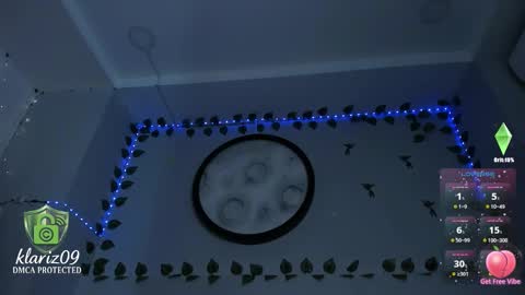 Snapshot of klariz09 chatting on March 22, 2:20 pm klariz09 online show from March 22, 2:20 pm