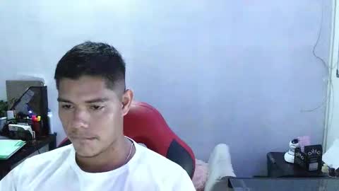 Snapshot of klars_mood chatting on February 10, 6:17 am klars online show from February 10, 6:17 am