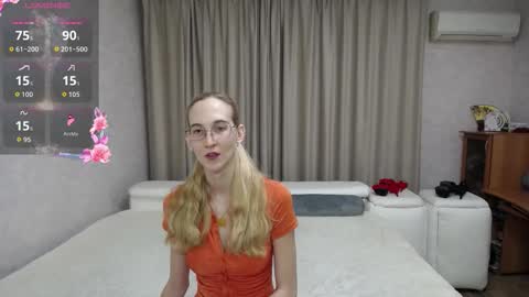 Snapshot of klaryevans chatting on November 29, 5:10 am Klary online show from November 29, 5:10 am