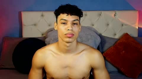 Snapshot of klaton__ chatting on April 20, 11:28 pm klaton__ online show from April 20, 11:28 pm
