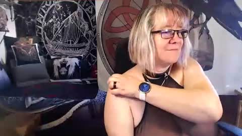 Snapshot of kleiner_teufel chatting on September 20, 8:37 am Michelle online show from September 20, 8:37 am