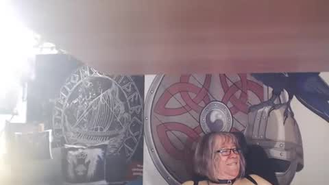 Michelle online show from May 3, 4:18 am