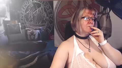 Michelle online show from May 4, 5:58 am
