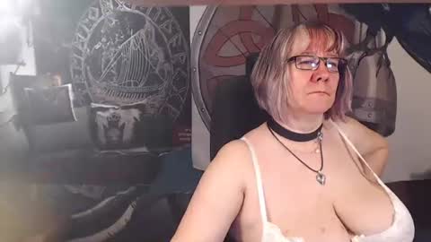 Michelle online show from May 5, 6:27 pm