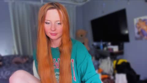 Klementinafanslyklementina6661 online show from May 17, 8:38 pm