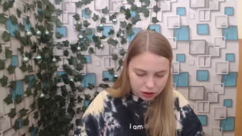 Snapshot of klerkarina chatting on December 17, 6:02 am klerkarina online show from December 17, 6:02 am