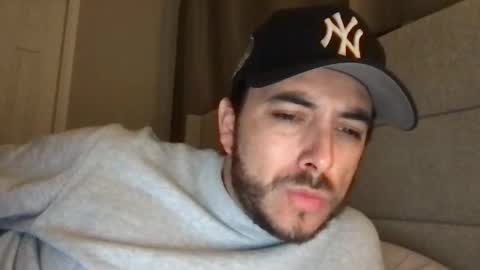 Snapshot of kling12034 chatting on January 5, 10:35 pm kling12034 online show from January 5, 10:35 pm