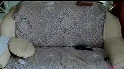 Snapshot of klitores chatting on June 27, 12:22 pm ALYONA online show from June 27, 12:22 pm