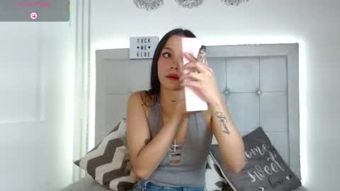 kloe__watson online show from May 18, 9:42 pm