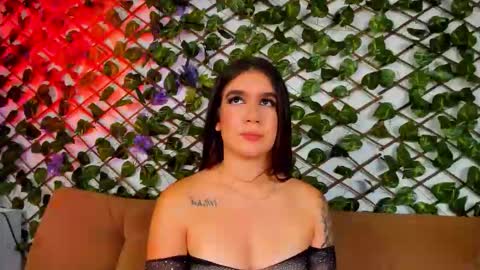 Snapshot of kloe_bella chatting on September 16, 1:12 pm kloe_bella online show from September 16, 1:12 pm