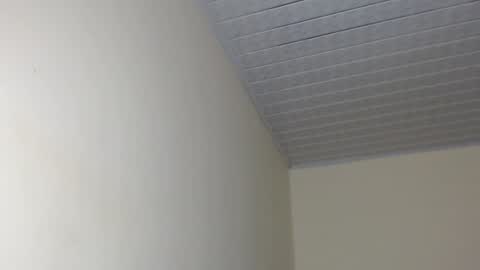 Snapshot of kloe_boobs chatting on February 14, 12:51 am Kloe online show from February 14, 12:51 am