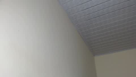 Snapshot of kloe_boobs chatting on February 15, 11:25 pm Kloe online show from February 15, 11:25 pm