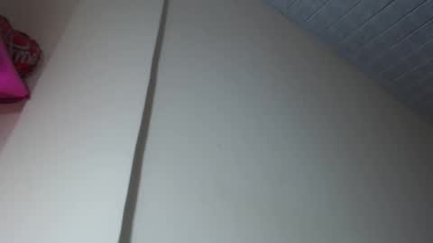 Snapshot of kloe_boobs chatting on February 16, 5:37 pm Kloe online show from February 16, 5:37 pm