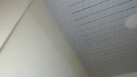 Snapshot of kloe_boobs chatting on February 22, 12:49 am Kloe online show from February 22, 12:49 am