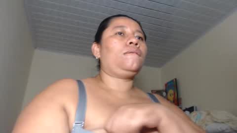 Snapshot of kloe_boobs chatting on February 28, 3:48 am Kloe online show from February 28, 3:48 am