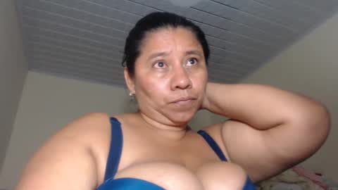 Snapshot of kloe_boobs chatting on March 7, 8:23 am Kloe online show from March 7, 8:23 am