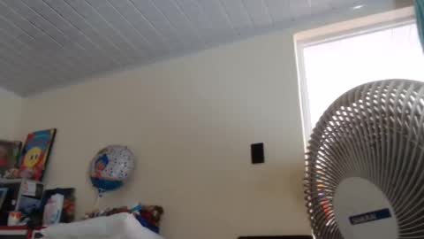 Snapshot of kloe_boobs chatting on October 25, 6:46 pm Kloe online show from October 25, 6:46 pm