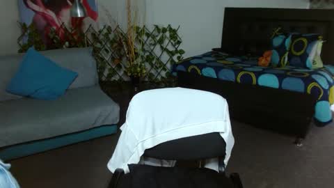 Kloe deker online show from October 2, 2:57 pm