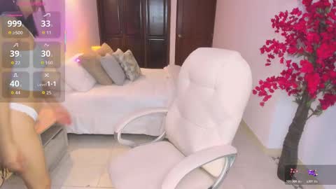 Snapshot of kloee_brown chatting on October 23, 10:36 am Kloe Brown online show from October 23, 10:36 am