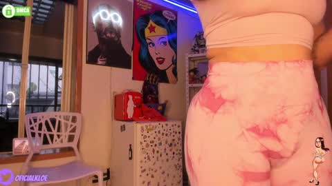 Snapshot of kloelamaravilla18 chatting on December 1, 10:21 pm kloelamaravilla18 online show from December 1, 10:21 pm