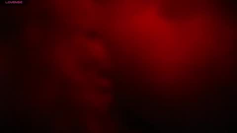 Snapshot of kloelamaravilla18 chatting on December 15, 3:55 am kloelamaravilla18 online show from December 15, 3:55 am