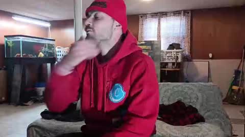 LOUiViLAN online show from January 15, 8:37 pm