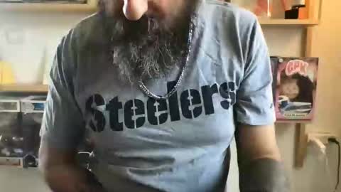 Snapshot of knicker76 chatting on October 24, 8:11 am knicker76 online show from October 24, 8:11 am