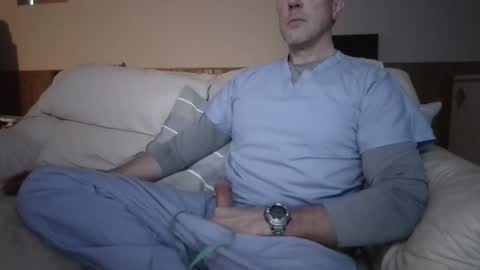 Snapshot of knight3975 chatting on December 17, 3:39 pm Knight3975 online show from December 17, 3:39 pm