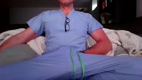 Knight3975 online show from February 6, 2:31 pm